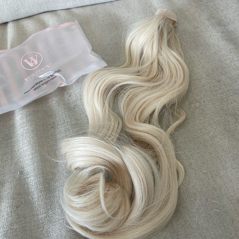 Hair ponytail